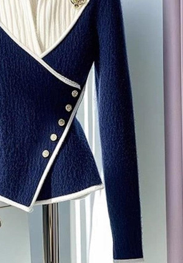 Pull encolure en V color block bleu