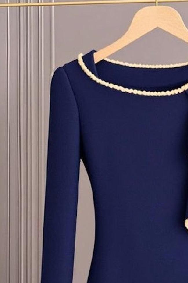 Pull en maille bleu frais à manches longues