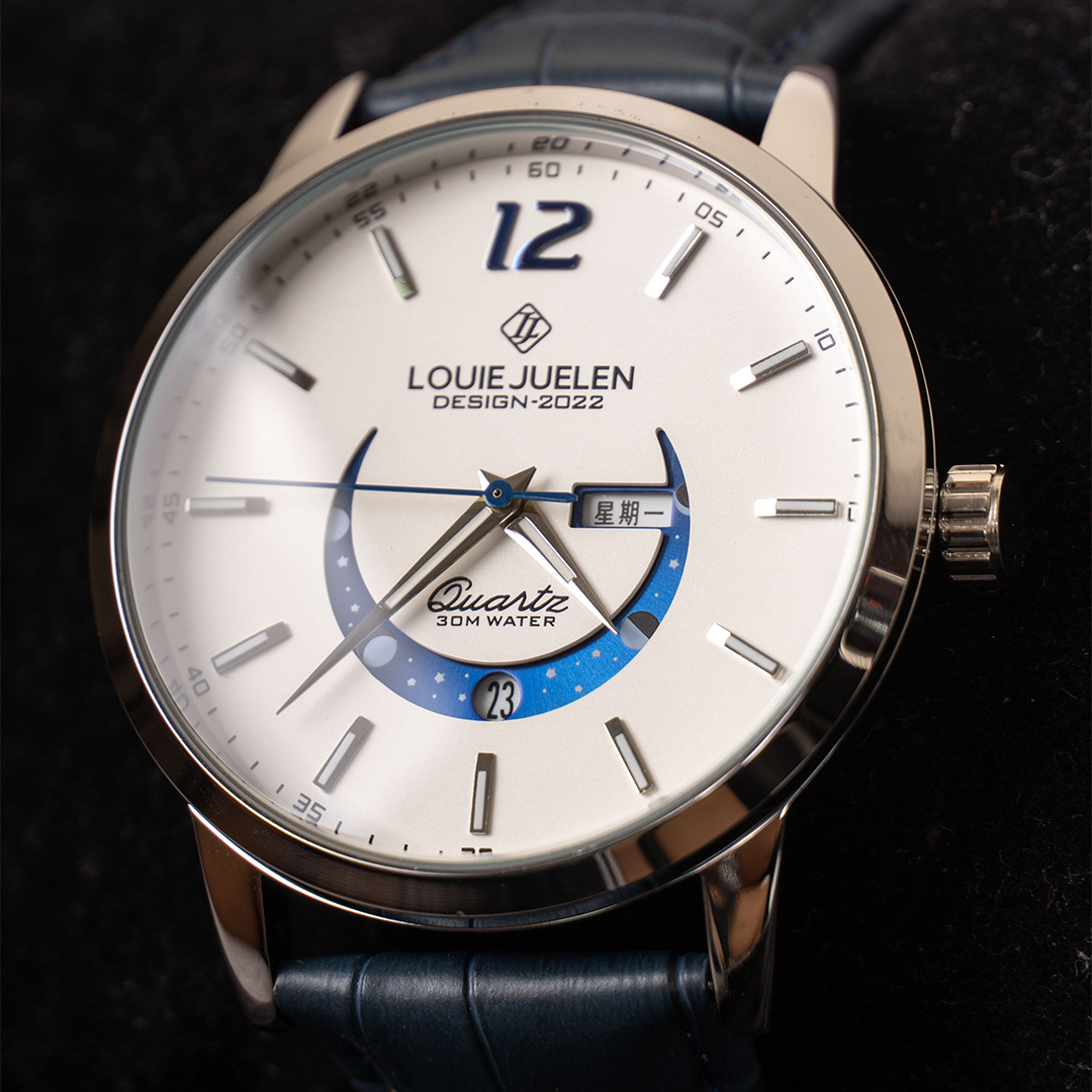 Montre élégante avec phase de lune