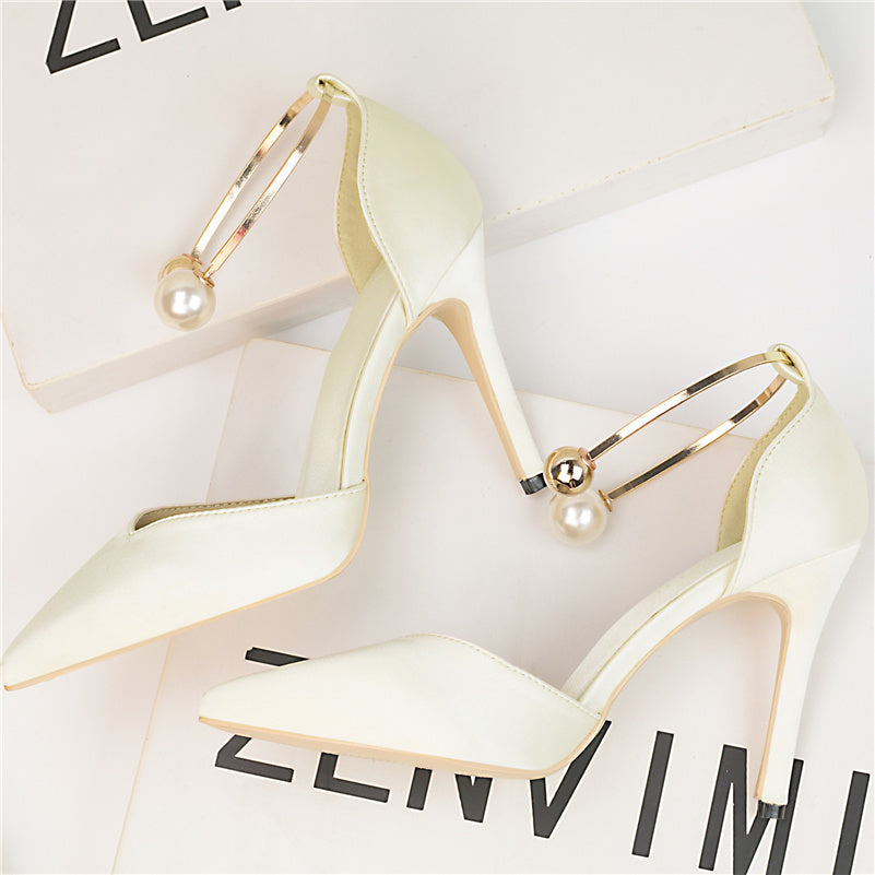 Talons hauts en soie Bianka