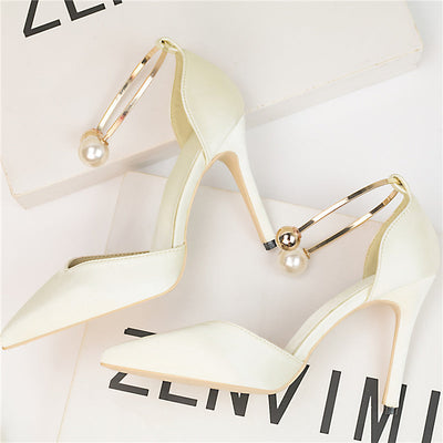 Talons hauts en soie Bianka