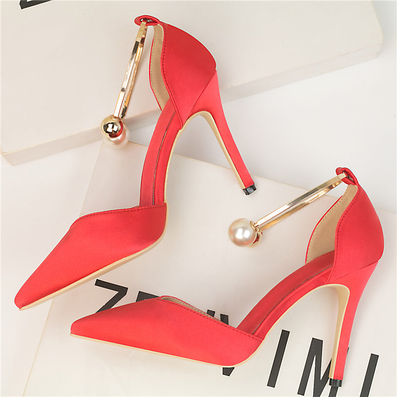 Talons hauts en soie Bianka