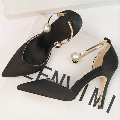 Talons hauts en soie Bianka