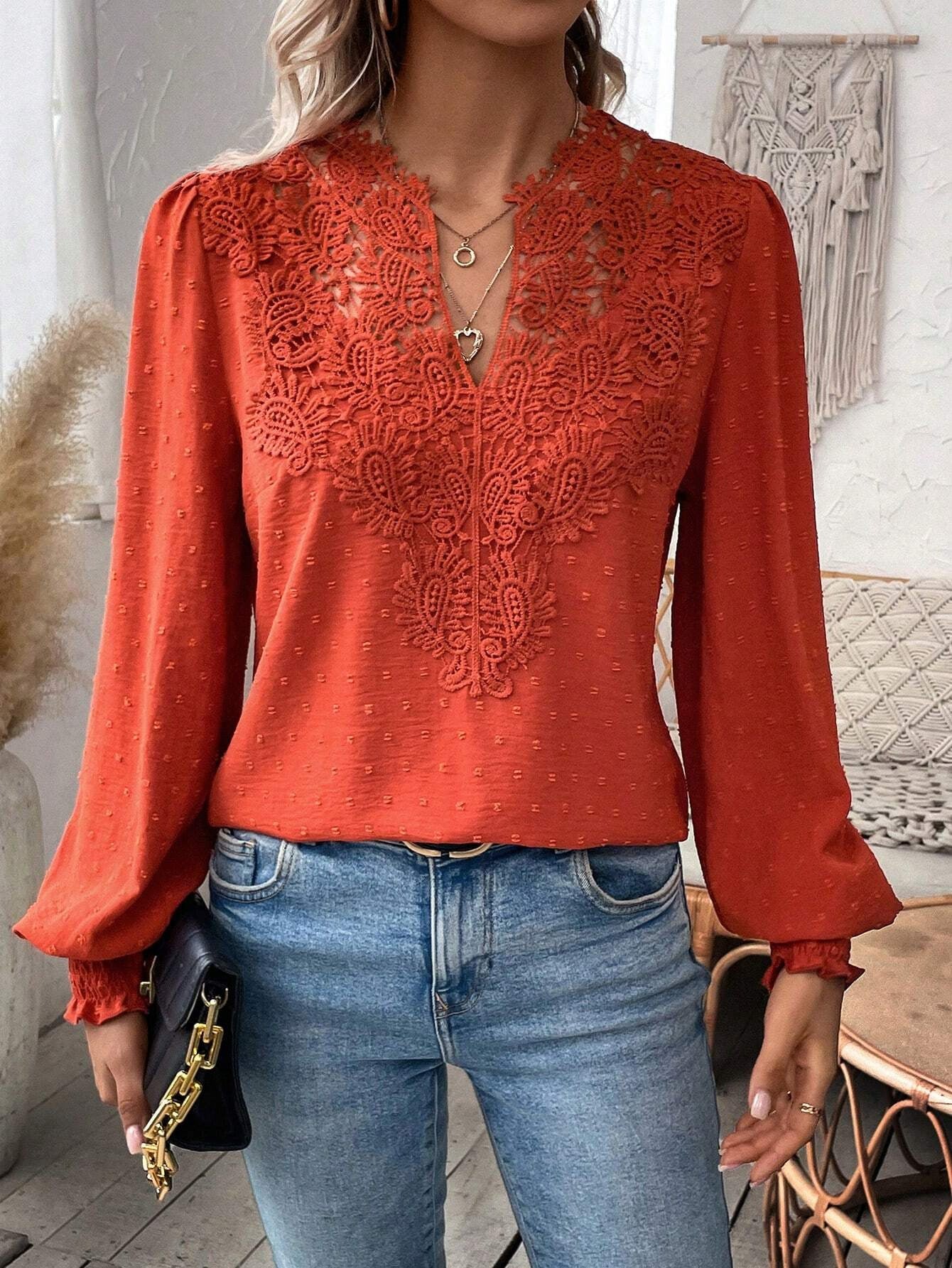 Blouse en dentelle à manches longues Zenya™
