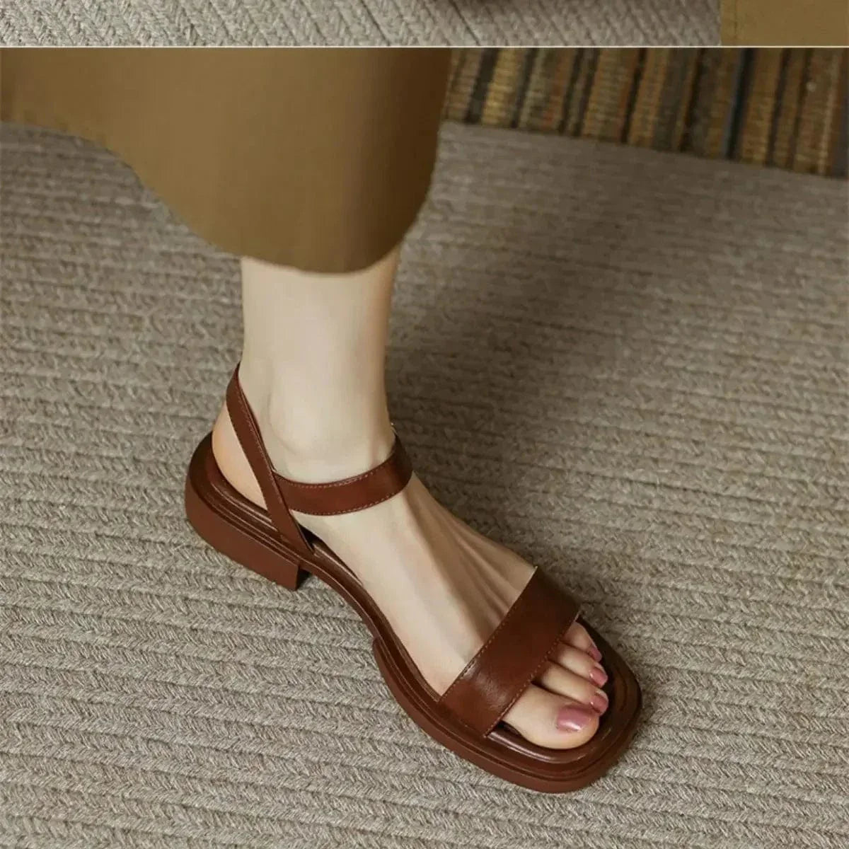 Sandales à talon bloc Clara
