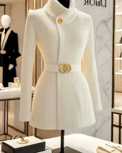 Cardigan en maille blanche à col montant et manches longues