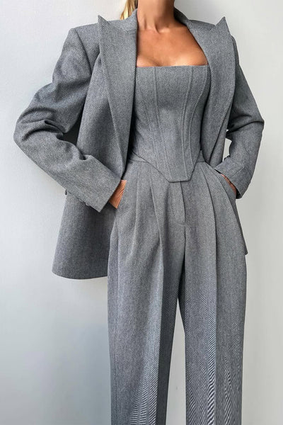 Dolce™ - Ensemble en trois pièces avec blazer à double rangée