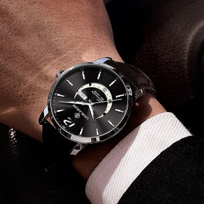 Montre élégante avec phase de lune