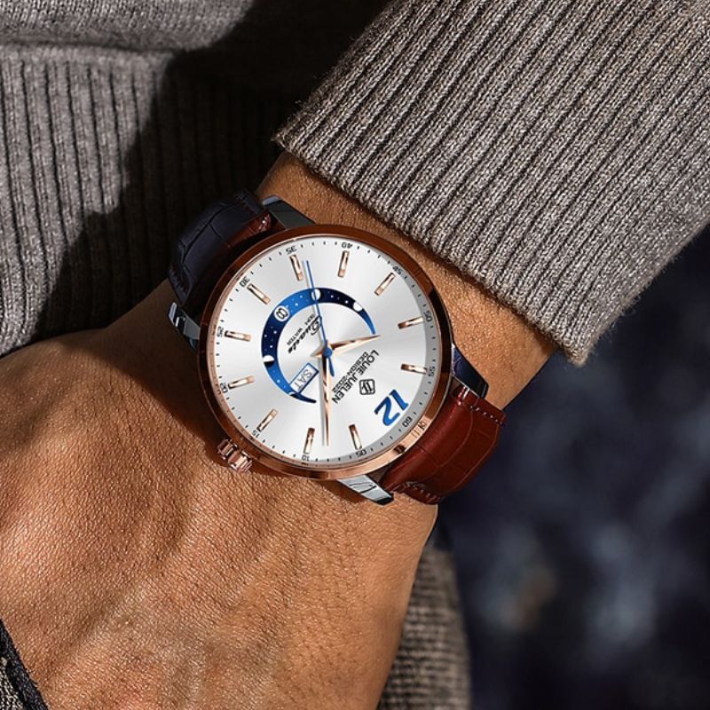 Montre élégante avec phase de lune