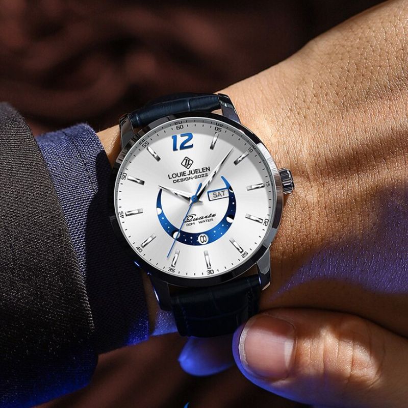 Montre élégante avec phase de lune