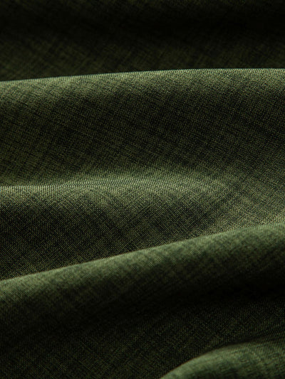 Chemise à manches courtes avec col chinois et pantalons en lin à pattes droites