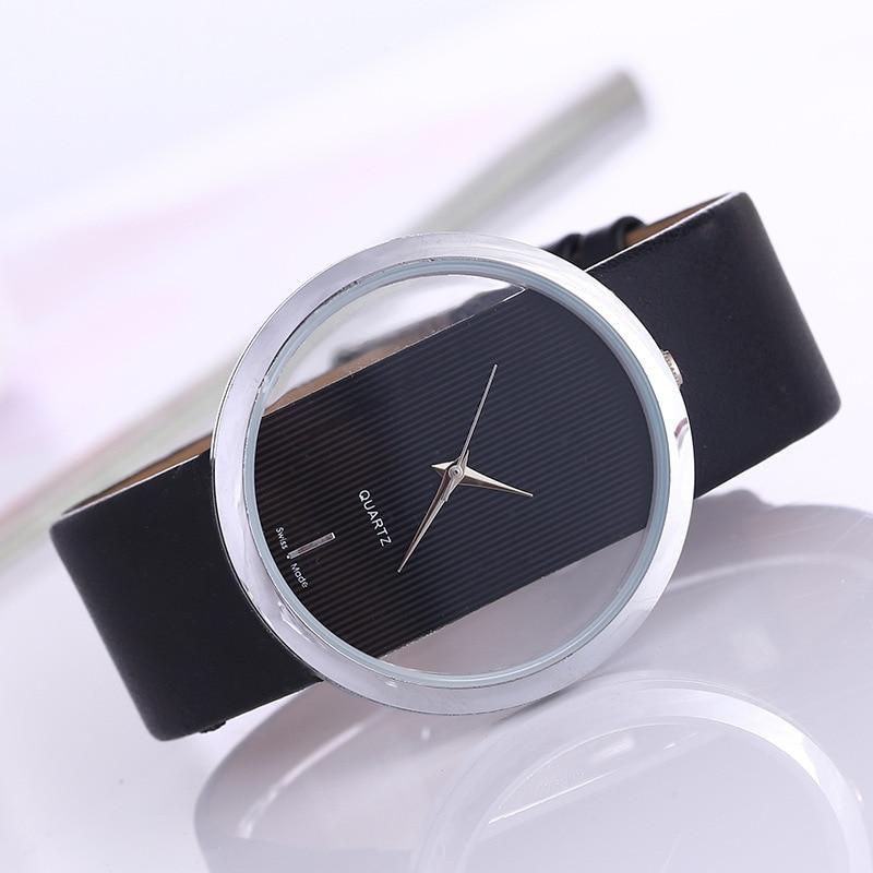 Montre en quartz élégante avec cadran transparent