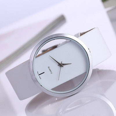 Montre en quartz élégante avec cadran transparent
